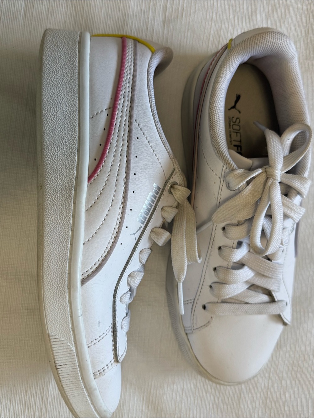 Puma Women’s White Sneakers Leather with Pink & Yellow Trim size 5